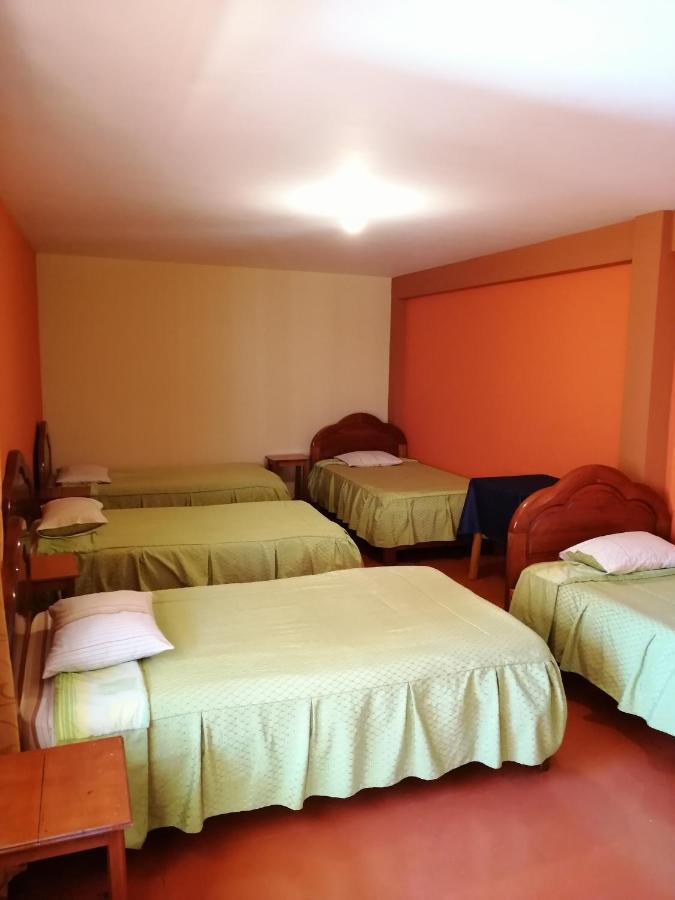 Olas Del Titicaca Backpackers Hostel Copacabana  Bagian luar foto