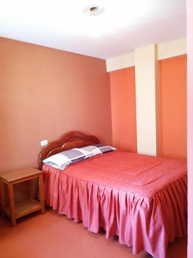 Olas Del Titicaca Backpackers Hostel Copacabana  Bagian luar foto