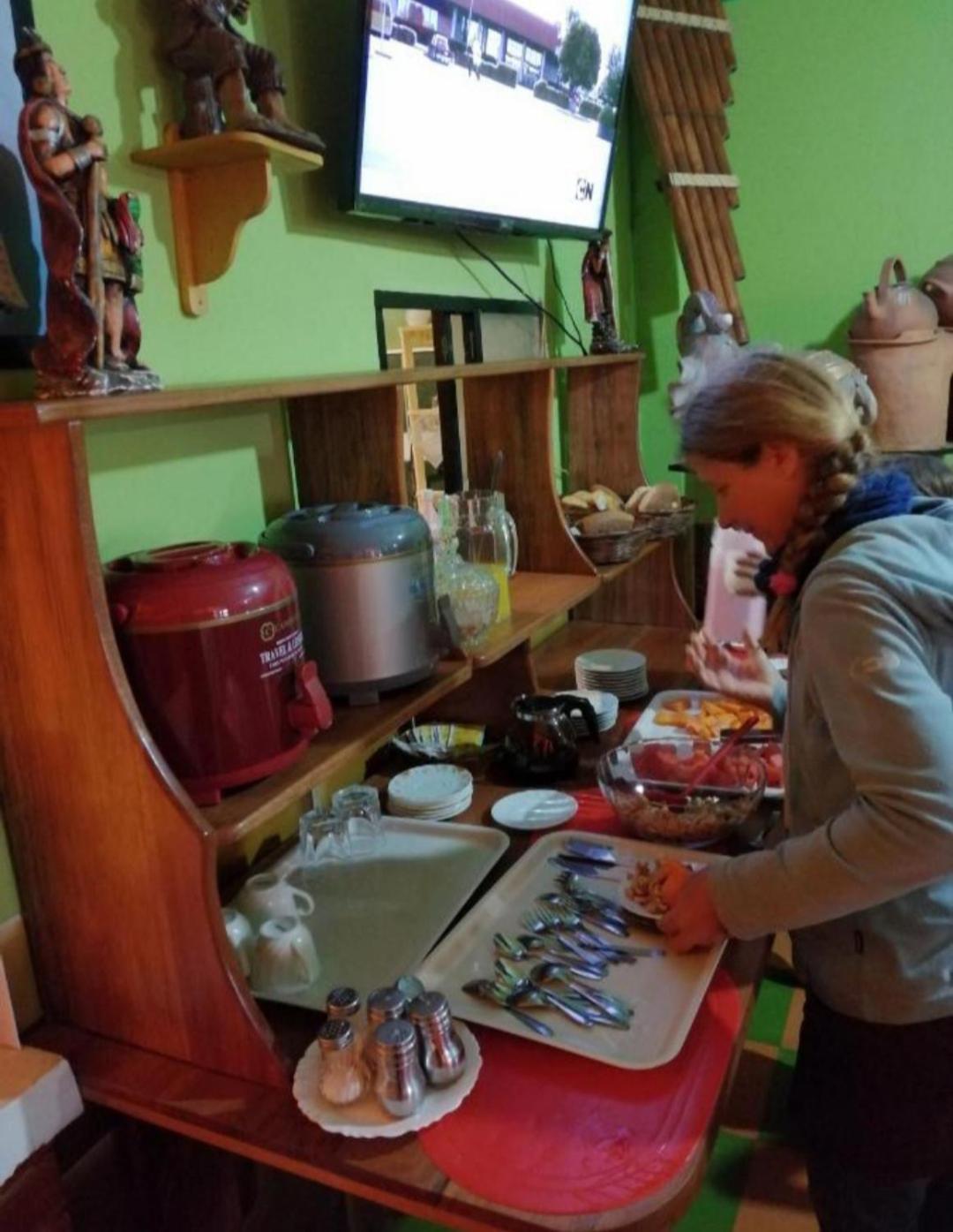 Olas Del Titicaca Backpackers Hostel Copacabana  Bagian luar foto