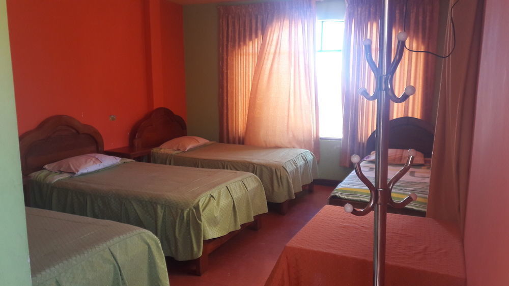 Olas Del Titicaca Backpackers Hostel Copacabana  Bagian luar foto